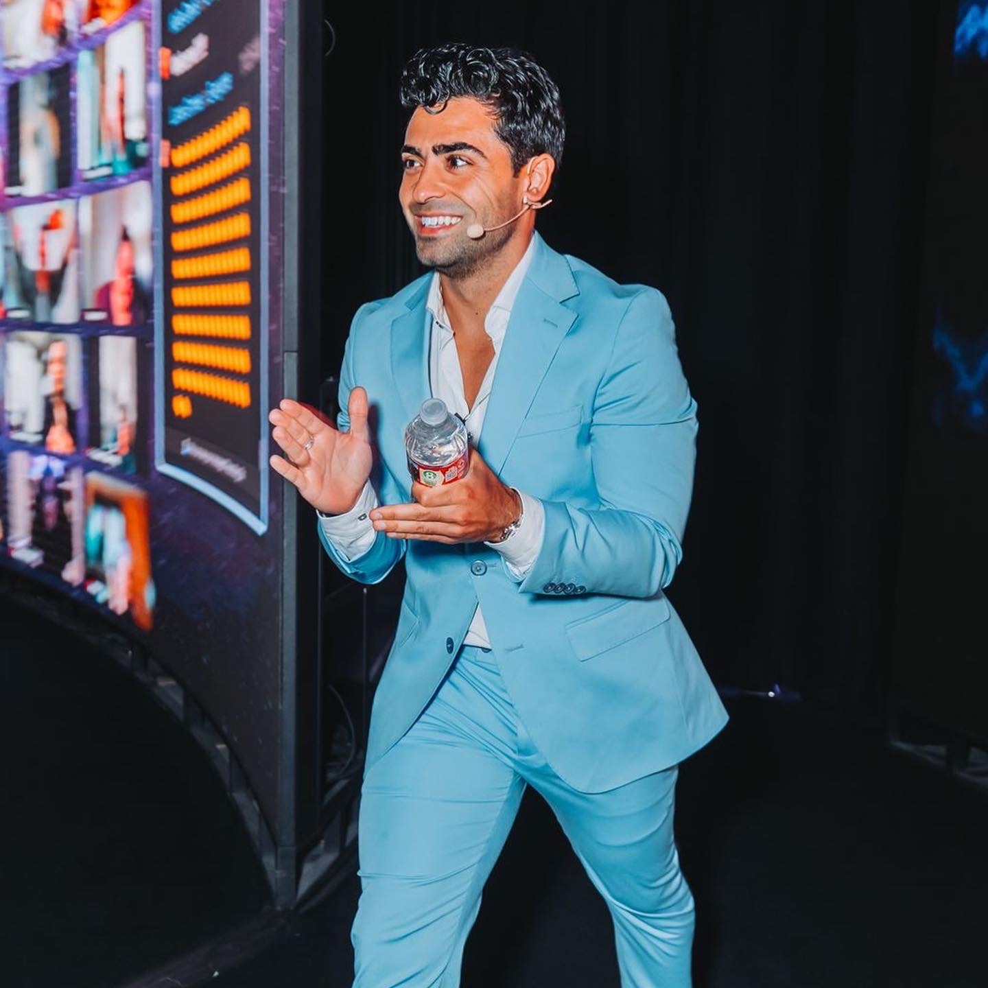 Tony Robbins Business Programs